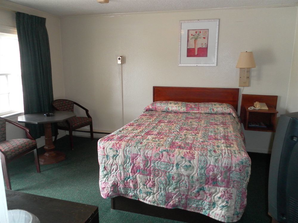 Tide Water Motel Hayes Ordinary Extérieur photo